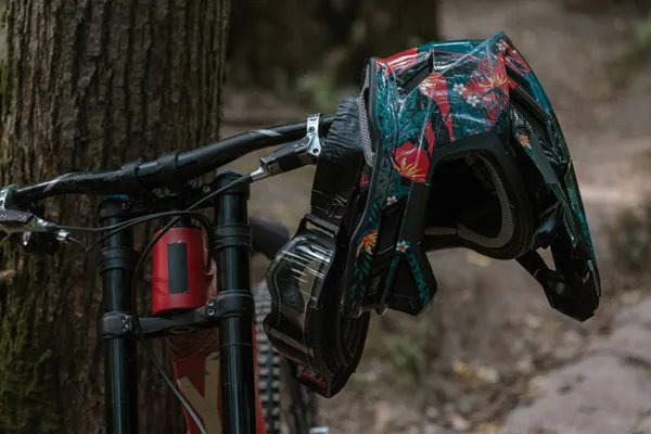 Bici MTB-Casco de Seguridad- Mejores Bicicletas de Montaña